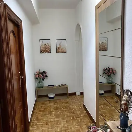 Amplio Guerrilleros Centro דירה *